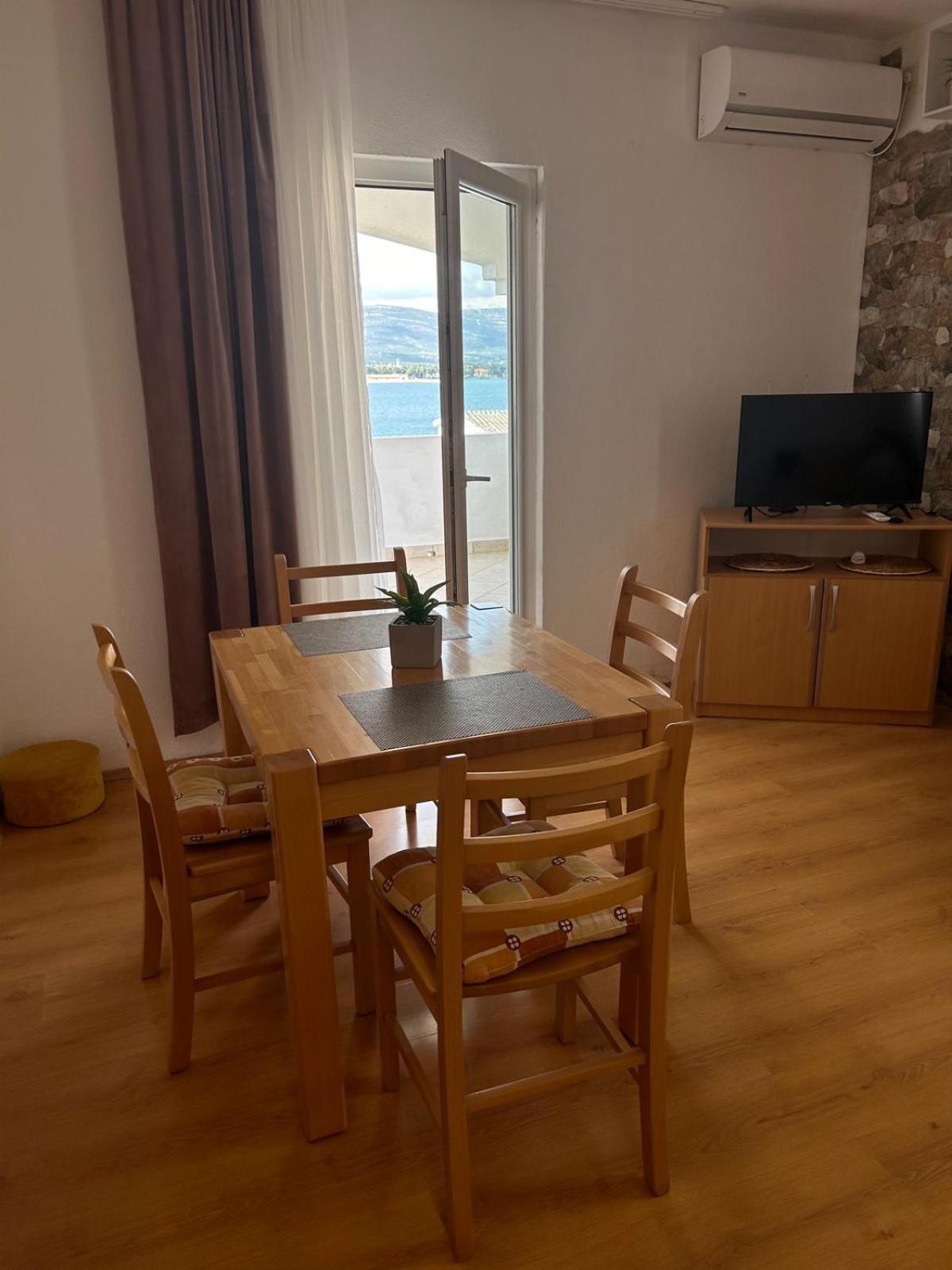 Apartmani Grgic Trogir Zewnętrze zdjęcie