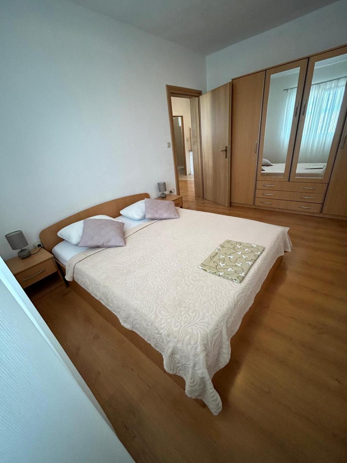 Apartmani Grgic Trogir Zewnętrze zdjęcie